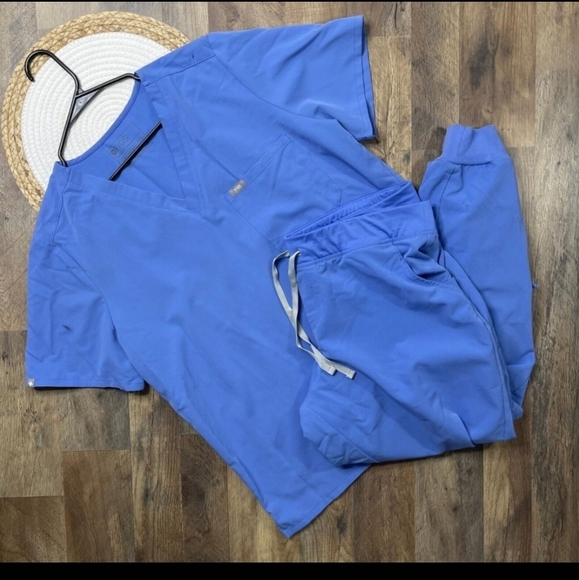 Figs Scrubs - Picture 1 of 1